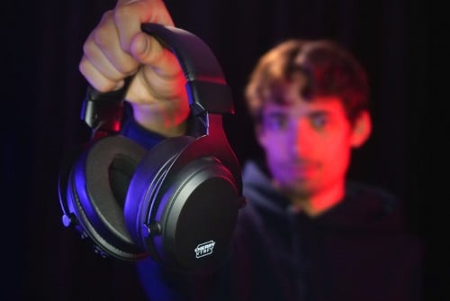CHERRY XTRFY H3 Wireless Gaming Headset